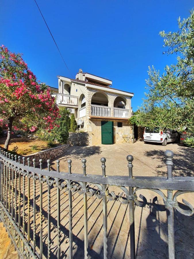 Apartmani Latin Jezera Exterior foto